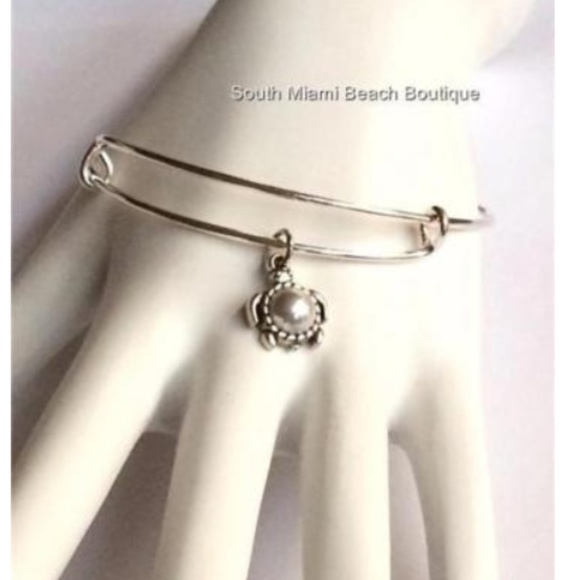 Sea Turtle Charm Bracelet Silver Plated White Pearl Nautical Beach Island - Picture 3 of 8